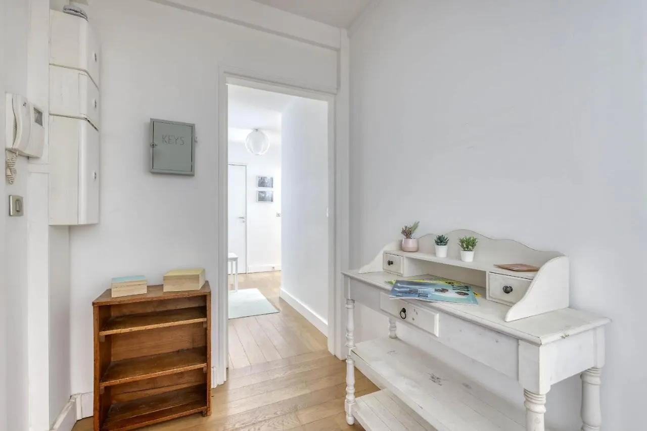 Bright & Sweet 2 Brds Flat With Balcony - Paris 12 Apartment
