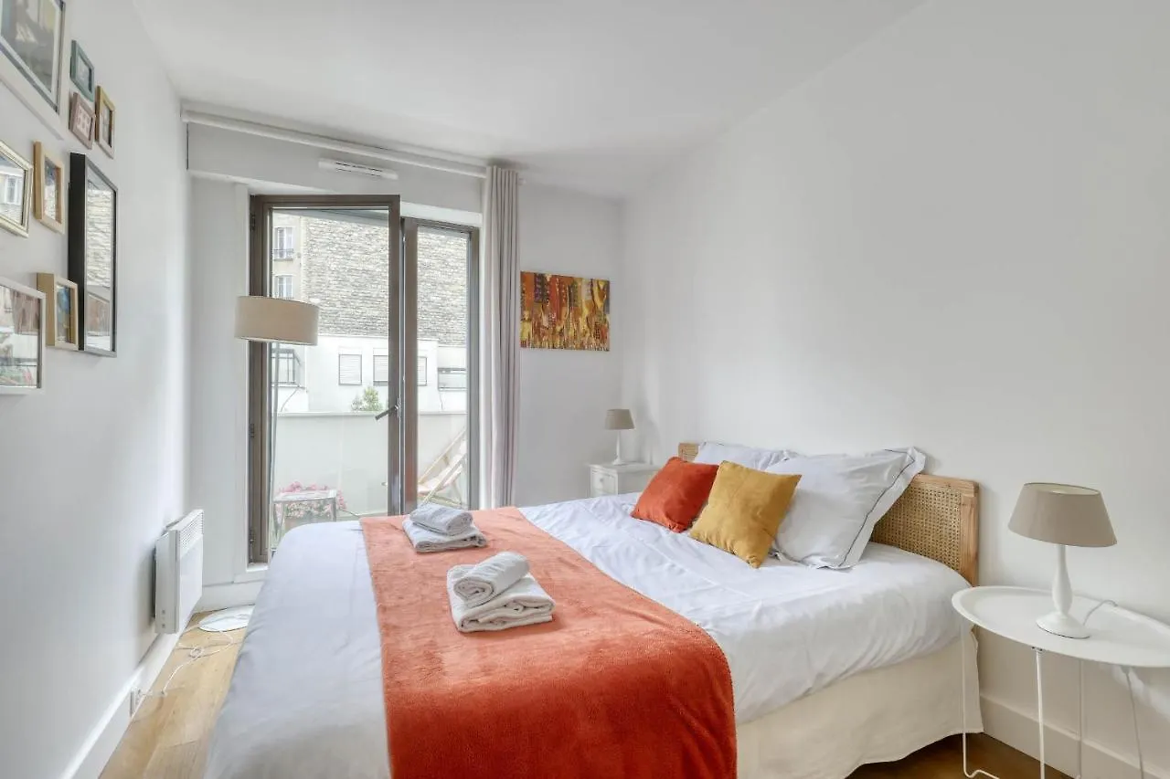 Bright & Sweet 2 Brds Flat With Balcony - Paris 12 Apartment France