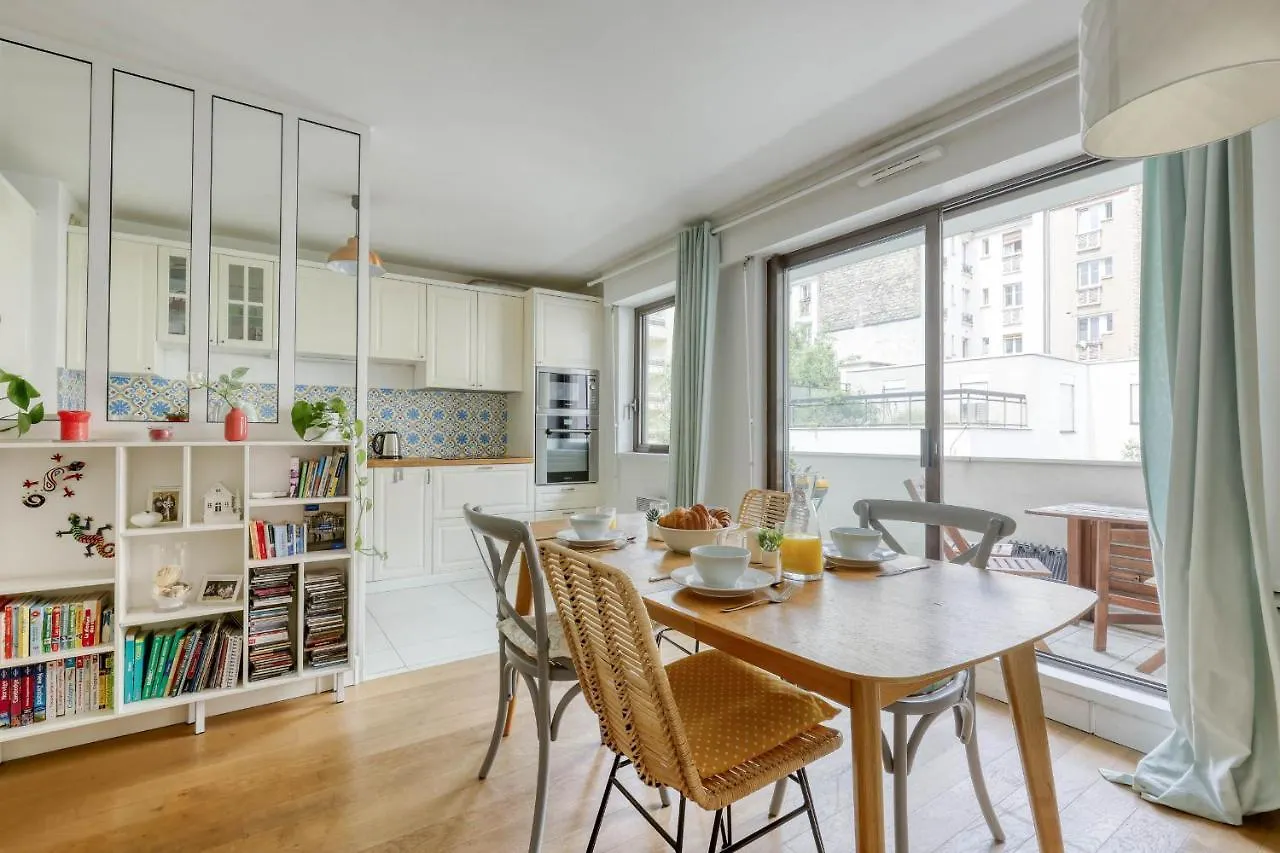 Bright & Sweet 2 Brds Flat With Balcony - Paris 12 Apartment France