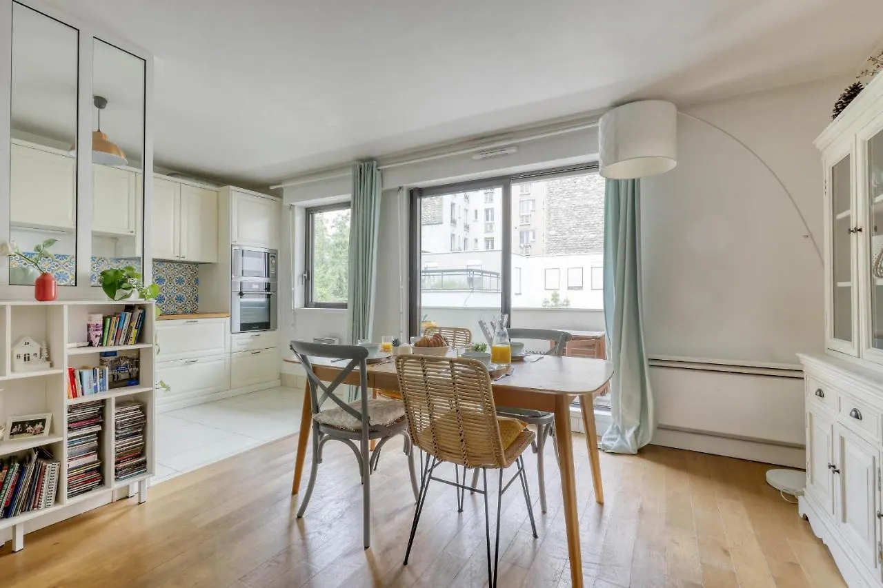 Bright & Sweet 2 Brds Flat With Balcony - Paris 12 Apartment 0*,  France
